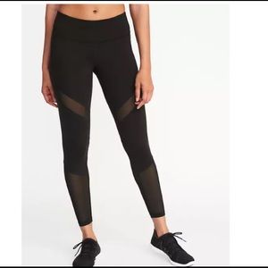 Old Navy High Rise 7/8 Leggings with Mesh Detail